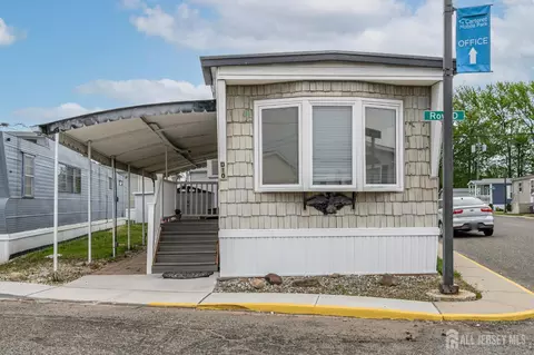 1501 Roosevelt Ave, Carteret, NJ 07008