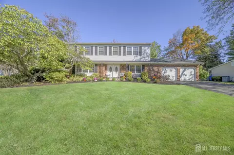 58 Hamilton Ln, Plainsboro, NJ 08536