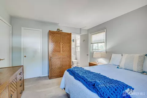 Bedroom - 27 Eileen Way, Edison, NJ 08837 photo 3 of 7