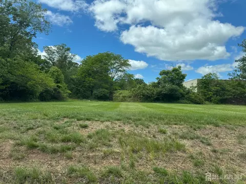 312 Elizabeth Ave, Franklin, NJ 08873