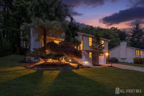 66 Dayton Rd, Jamesburg, NJ 08831