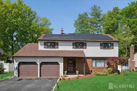 24 Sandalwood Dr, Edison, NJ 08820