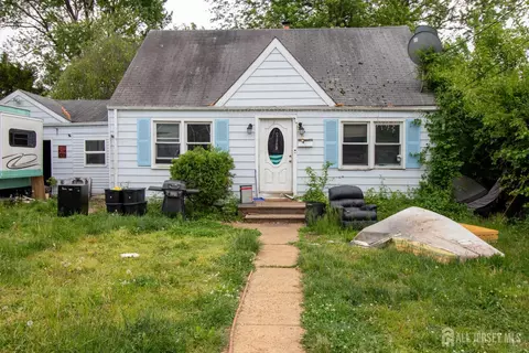 15 Lee St, East Brunswick, NJ 08816