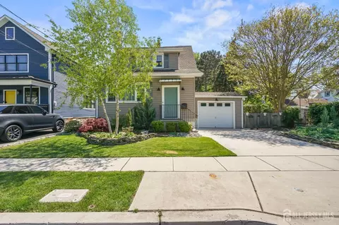 636 Ridgedale Ave, Woodbridge, NJ 07095