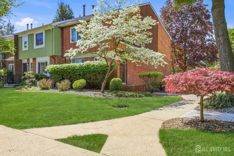 214 N 2nd Ave, Highland Park, NJ 08904
