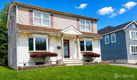 39 Joyce Pl, Parlin, NJ 08859
