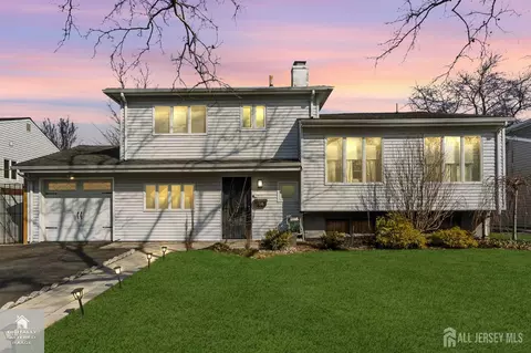 74 Overbrook Dr, Colonia, NJ 07067