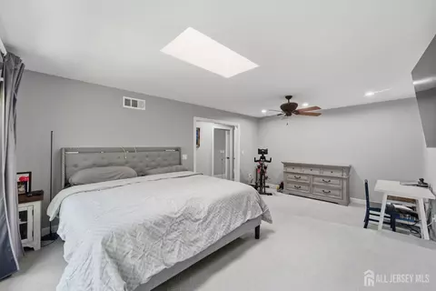 Bedroom - 208 Hidden Hollow Ct, Edison, NJ 08820 photo 5 of 5