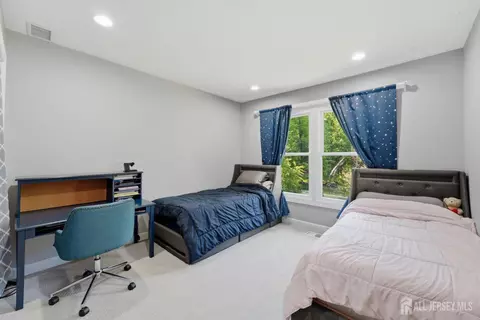 Bedroom - 208 Hidden Hollow Ct, Edison, NJ 08820 photo 3 of 5