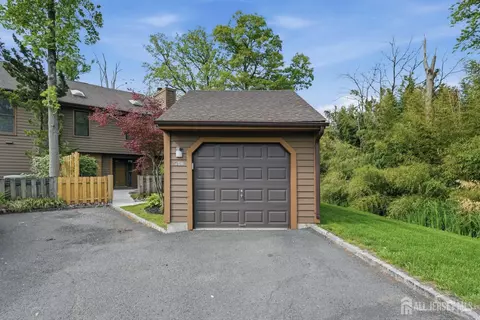 Other - 208 Hidden Hollow Ct, Edison, NJ 08820 photo 1 of 5