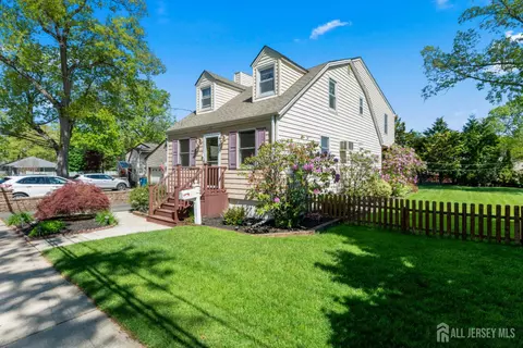 241 Fernhead Ave, Monroe, NJ 08831