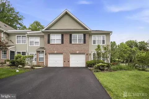 101 Wellington Park Dr, Princeton, NJ 08540