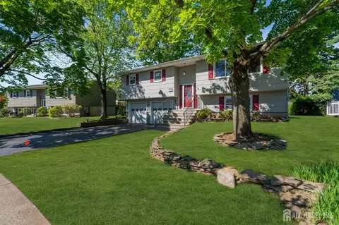 Exterior - 3 Wilton Ave, Middlesex, NJ 08846 photo 3 of 12