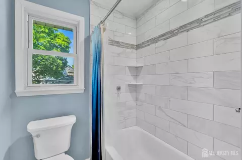 Bath - 3 Wilton Ave, Middlesex, NJ 08846 photo 1 of 3