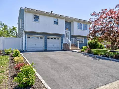 1897 Bell Pl, South Plainfield, NJ 07080