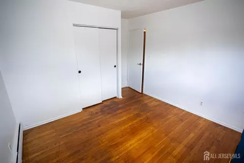 Bedroom - 8 Stony Rd, Edison, NJ 08817 photo 6 of 8