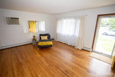 Living - 8 Stony Rd, Edison, NJ 08817 photo 1 of 5