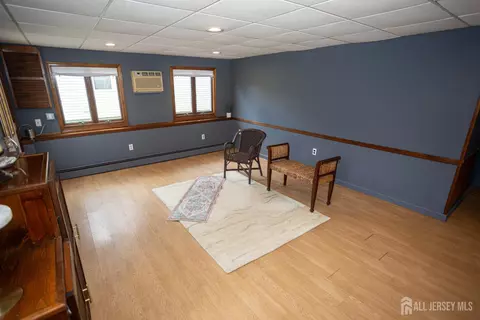 Living - 8 Stony Rd, Edison, NJ 08817 photo 4 of 5