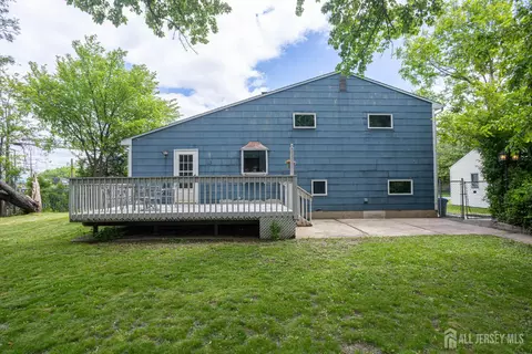 Exterior - 8 Stony Rd, Edison, NJ 08817 photo 5 of 8