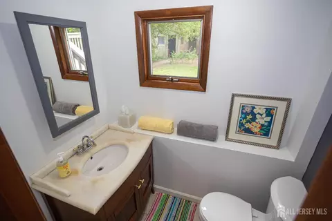 Bath - 8 Stony Rd, Edison, NJ 08817 photo 3 of 3
