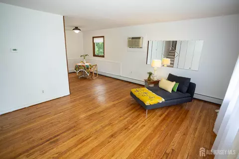 Living - 8 Stony Rd, Edison, NJ 08817 photo 2 of 5