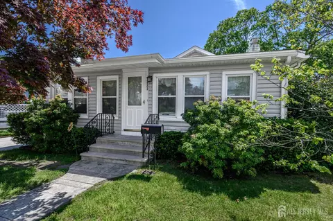 2502 Allen St, Point Pleasant, NJ 08742