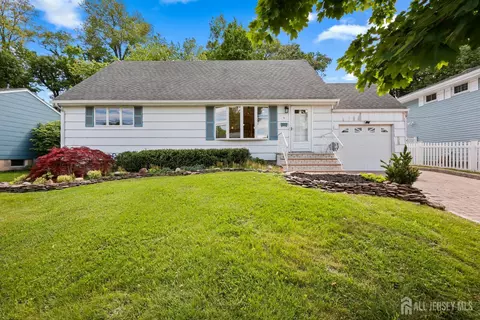 16 Venus Rd, South Amboy, NJ 08879