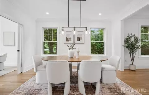 Dining - 21 Middlesex Ave, Edison, NJ 08820 photo 1 of 1
