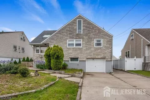 34 Glenwood Ter, Fords, NJ 08863