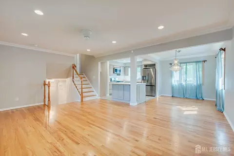 Living - 4 Augusta Ct, Edison, NJ 08820 photo 8 of 9