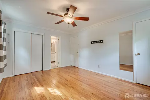 Bedroom - 4 Augusta Ct, Edison, NJ 08820 photo 2 of 6