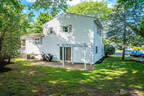 Exterior - 4 Augusta Ct, Edison, NJ 08820 photo 5 of 8