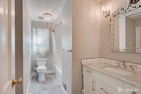 Bath - 4 Augusta Ct, Edison, NJ 08820 photo 2 of 2