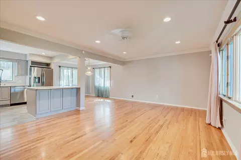 Living - 4 Augusta Ct, Edison, NJ 08820 photo 1 of 9