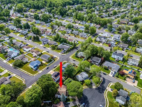 View/Area - 4 Augusta Ct, Edison, NJ 08820 photo 5 of 8
