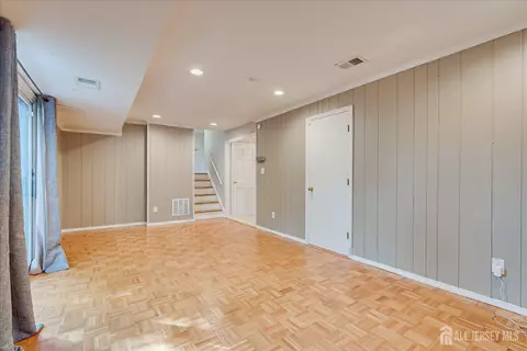 Living - 4 Augusta Ct, Edison, NJ 08820 photo 7 of 9