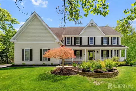 7 Camas Ct, Plainsboro, NJ 08536