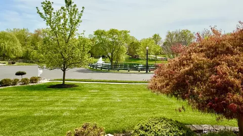 Exterior - 3 Windhaven Ct, Monroe, NJ 08831 photo 2 of 5