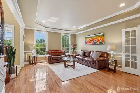 Living - 3 Windhaven Ct, Monroe, NJ 08831 photo 1 of 6