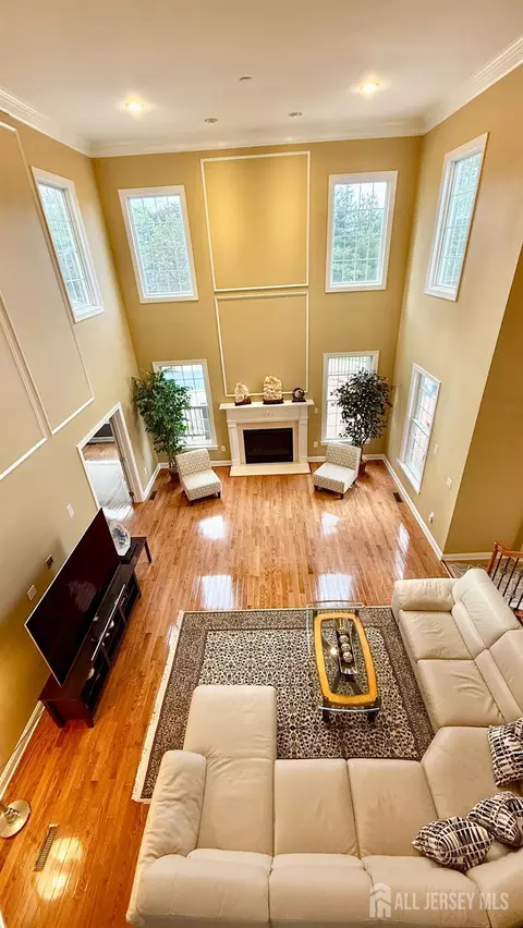 Living - 3 Windhaven Ct, Monroe, NJ 08831 photo 5 of 6