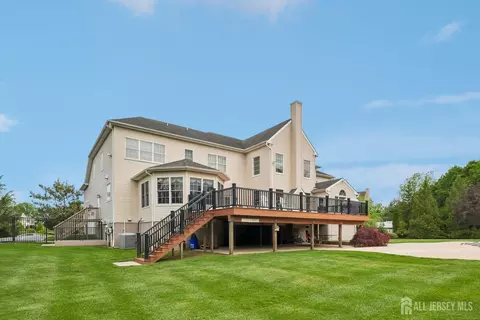 Exterior - 3 Windhaven Ct, Monroe, NJ 08831 photo 3 of 5