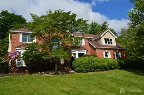 40 Newland Ct, Bridgewater, NJ 08807