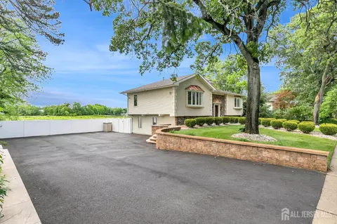 154 Devoe Ave, Spotswood, NJ 08884
