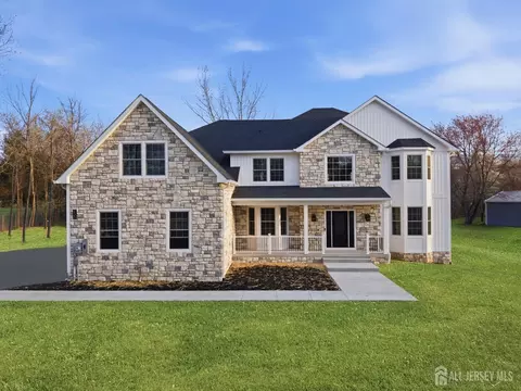 3 Siena Pl, Monroe, NJ 08831