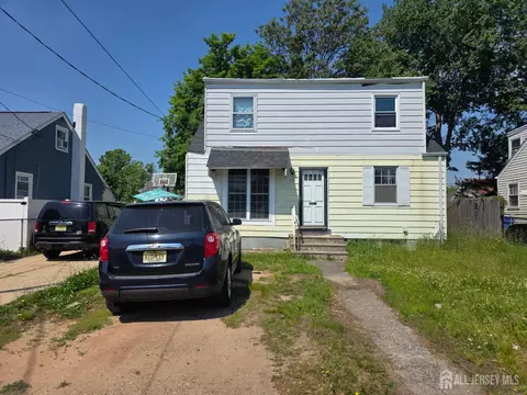 201 SE Summerhill Rd SE, Spotswood, NJ 08884