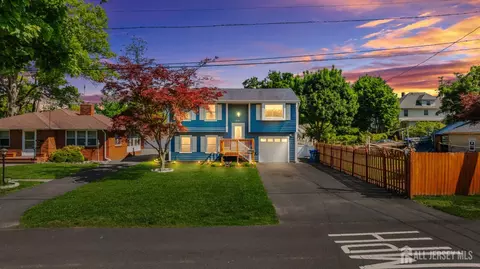 245 4th St, Dunellen, NJ 08812