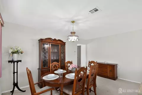 Dining - 17 Corinth Pl, Berkeley, NJ 08757 photo 5 of 6