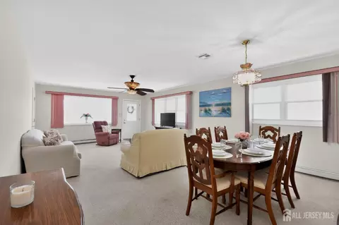 Dining - 17 Corinth Pl, Berkeley, NJ 08757 photo 1 of 6