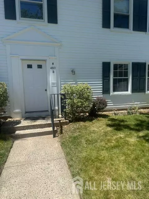 487 Somerset Ln #B, Monroe, NJ 08831