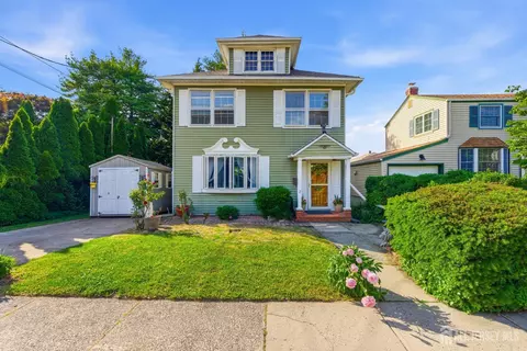 2 Claremont Ave, South River, NJ 08882